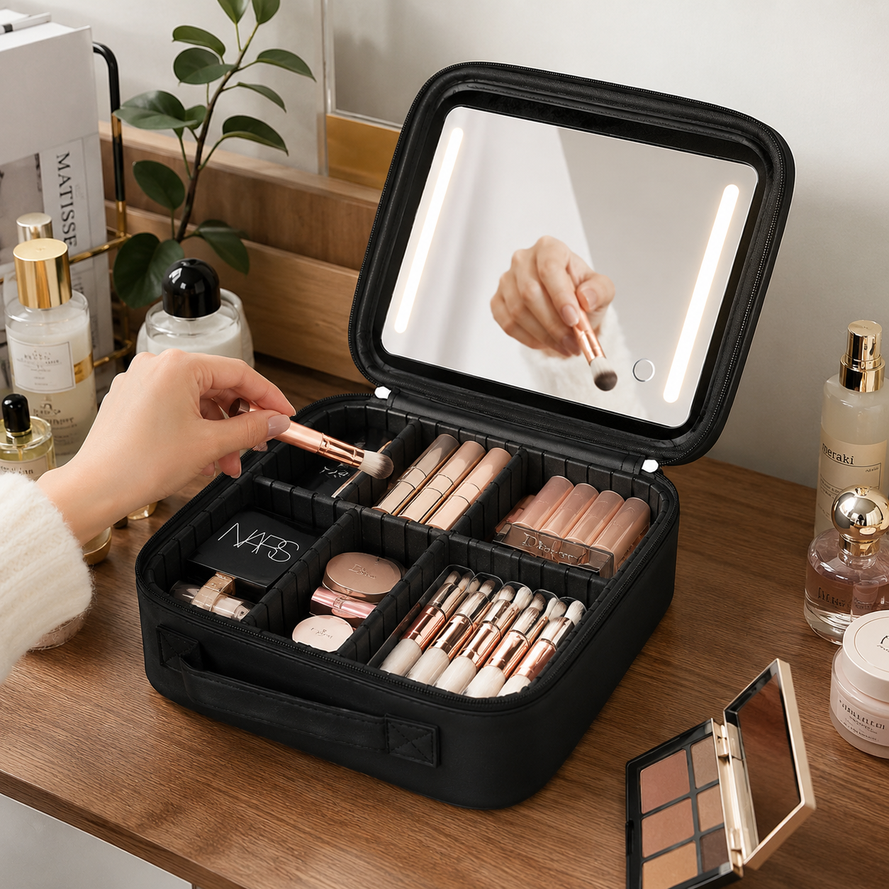 Estuche de Maquillaje Portátil con Compartimentos Ajustables